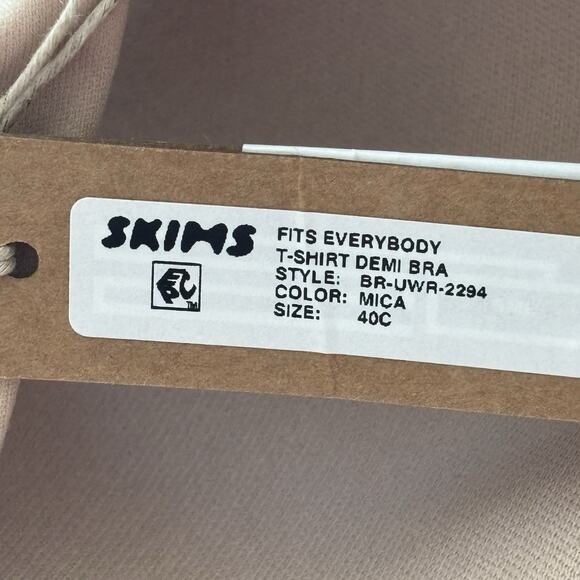 Skims Womens Bra 40c Beige Fits Everybody Tshirt Demi Underwire Adjustable New - Picture 4 of 9